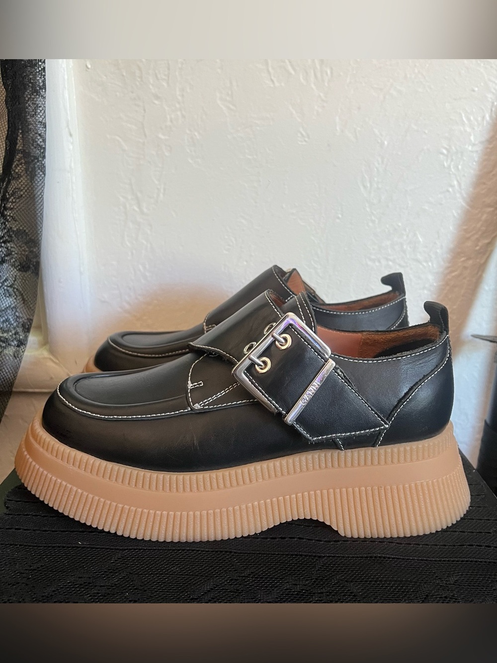 Ganni Black Leather brogues Loafers with Tan Platform